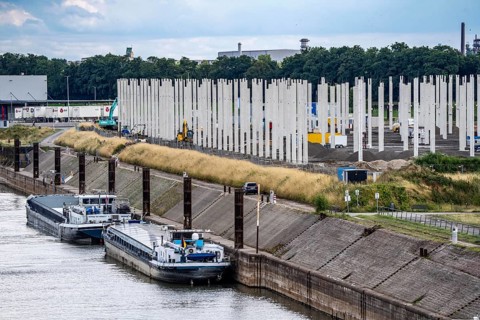 Construction of a new logistics hall on the Mercatroinsel, Hall 2, next to an existing hall, approx