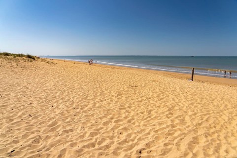 The Plage des Chardons beach in L'Aiguillon-la-Presqu'ile, France