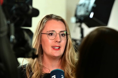 Katharina Dröge (Bündnis 90 / Die Grünen) in an interview with a newstime reporter