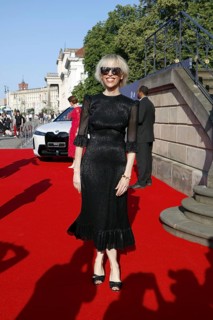 Katja Eichinger arriving at Charles Gounod's Roméo et Juliette after William Shakespeare at the