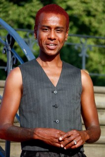 Tarik Tesfu arriving for Charles Gounod's Roméo et Juliette after William Shakespeare at the