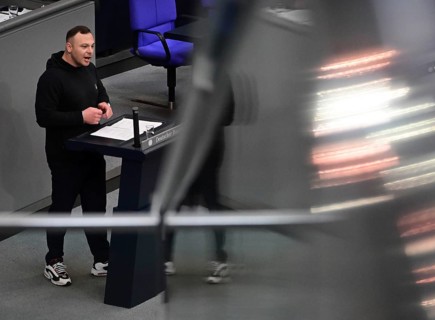 Cem Ince (Die Linke) speaks on the agenda item Minimum Wage Act in the eleventh session of the
