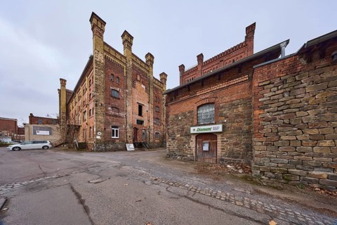 Old Diamant Brewery, brick building, historic brewery, ruin of a factory, diffuse light, cloudy,