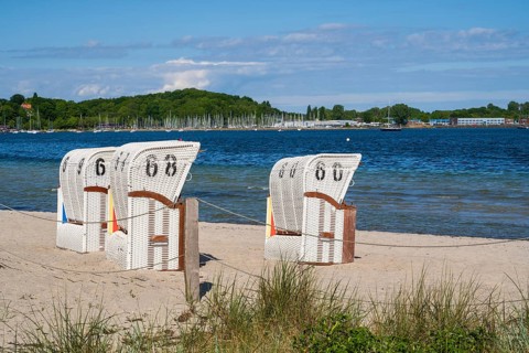 Beach chairs on the sandy beach, Kurstrand, Eckernförde, Baltic Sea, Schleswig-Holstein, Germany