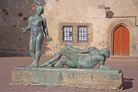 Sculptures Victims of Fascism by Waldemar Grzimek 1947, bronze sculptures, male figure, female