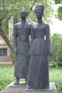 Free Africa by Gerhard Geyer 1961, bronze sculpture, African, African, African woman, woman,