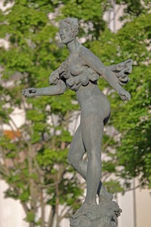 Sculpture Göbelbrunnen by Bernd Göbel 1999, modern art, bronze sculpture, dancer, dancing,
