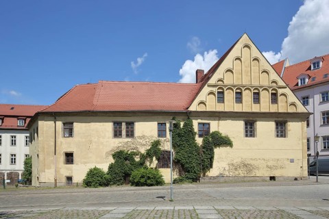 Historic building of the Domapotheke zum Rautenkranz, former pharmacy, Merseburg, Saxony-Anhalt,