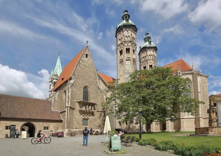 Late Romanesque UNESCO Cathedral of St Peter and Paul with twin towers, landmark, Saale, Naumburg,