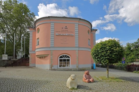 Hotel and Restaurant Courageous Knight with bear figures, inscription, Bad Kösen, Saale, Naumburg,