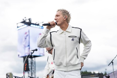 Felix Brummer (Felix Kummer), singer of Kraftklub at a secret gig of the band at the Rock am Ring