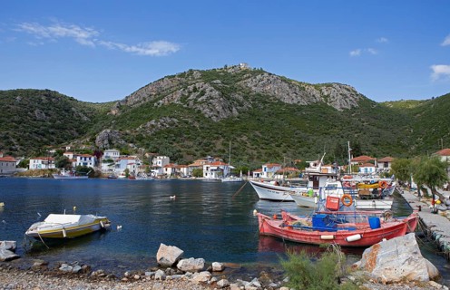 Boats in the harbour of Agia Kiriaki on the Aegean Sea, Pelion or Pelion Peninsula, Magnisia,