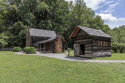 Historic log buildings at the Oconaluftee Visitor Center at Great Smoky Mountains National Park