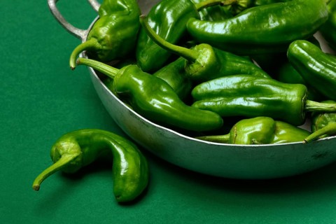 Padron chilli peppers in shell, Pimientos de Padron