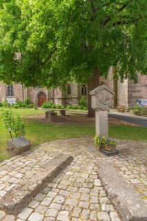 Forecourt of St Crucis Church, Bad Sooden, Allendorf, Allendorf district, memorial stone to the