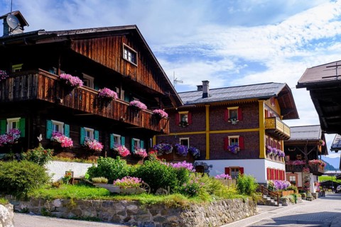 Old farmhouses in the Fontna district, Sappada, Plodn, Carnic Alps, Julian Friuli, Italy