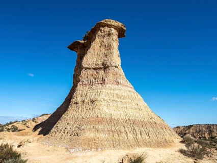 Tozal Solitario, peak along gravel road Ruta Jubierre, desert, rock formation, Desierto de los
