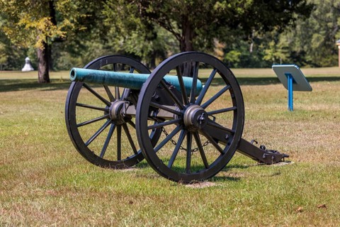 Cannon on the battlefield at the Shiloh National Military Park in Pittsburg Landing, Tennessee