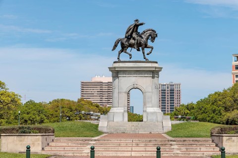Bronze sculpture of General Sam Houston at the entrance to Hermann Park in downtown Houston, Texas
