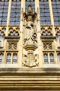 Statue of King Henry VII, frontage of Bath Abbey church, city of Bath, north east Somerset,