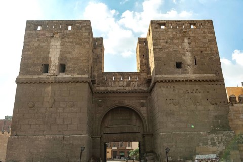 Bab El-Nasr or the gate of victory lies in Bab El-Nasr Street next to Bab-El-Futuh and the mosque