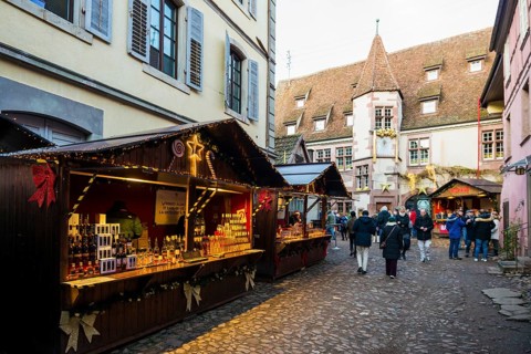 Christmas market, Riquewihr, Grand Est, Haut-Rhin, Alsace, France