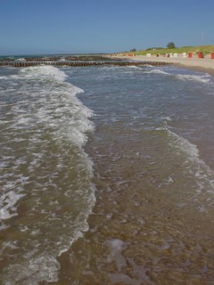 Beach, Ostseewellen, Ahrenshoop, Baltic Sea, Vorpommern-Rügen district in Mecklenburg-Vorpommern,