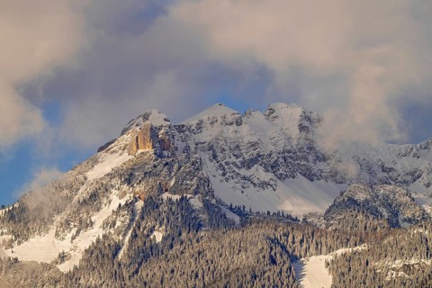The Rofan Mountains seen from Gallzein. Starting from the left: Rotspitze, Hochiss, Spieljoch,