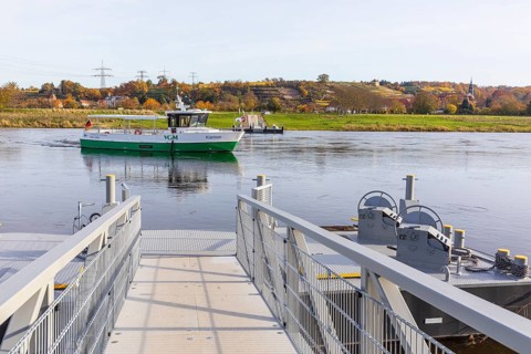 Elbe ferry between Diesbar-Seußlitz and Niederlommatzsch, Niederlommatzsch ferry terminal, new