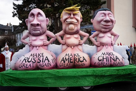 The Klaa Paris carnival parade passes through the streets of Frankfurt's Heddernheim, Heddernheim,