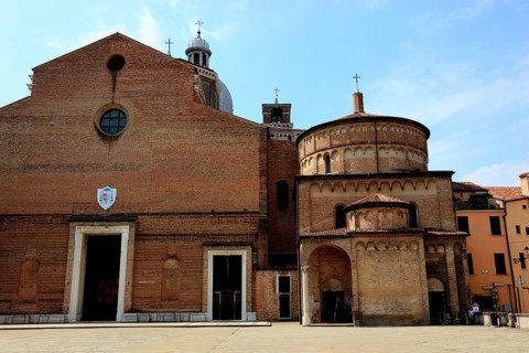 Cathedral of Padua, Cattedrale di Santa Maria Assunta, and the adjacent baptistery in Padua,