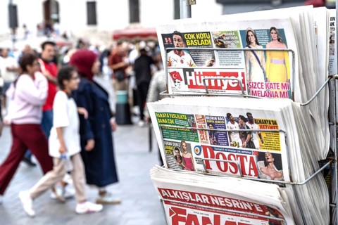 Istanbul, Turkey. September 18th 2025. Popular Turkish newspapers for sale outside a shop in a busy