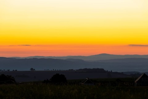 Colourful morning sky towards Saxon Switzerland seen from Lerchenberg, sunrise, Lerchenberg,