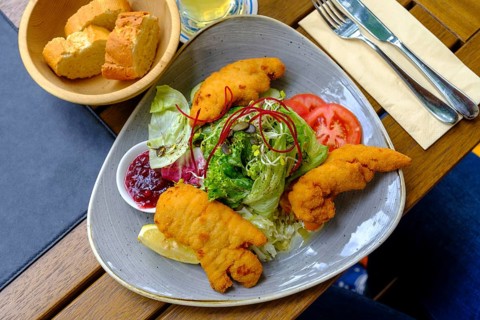 Styrian fried chicken salad, salad with fried chicken and pumpkin seeds, food, Achenkirch, Tyrol,