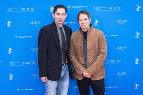 Hang Chong and Sean Baker in front of the premiere of the film Everything Everywhere All At Once at