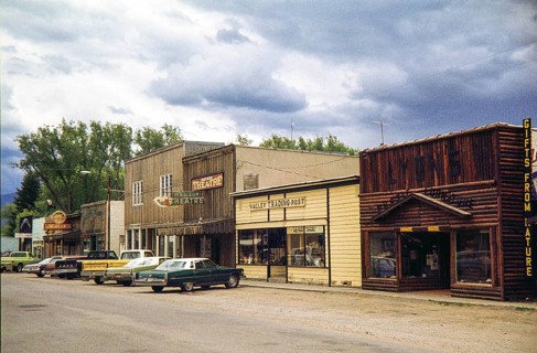 Madison Theatre, Valley Trading Post, Longbranch bar, Main Street, Ennis, Montana, USA, 1977