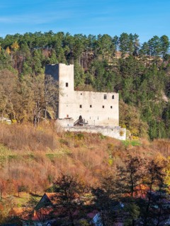 The ruins of Liebenstein Castle above the village, Liebenstein, Thuringia, Germany
