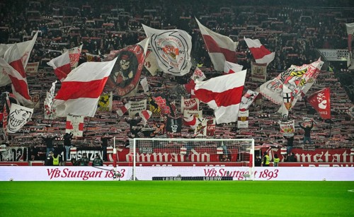 Fan block, fans, fan curve, flags, atmosphere, atmospheric Cannstatt curve VfB Stuttgart soccer