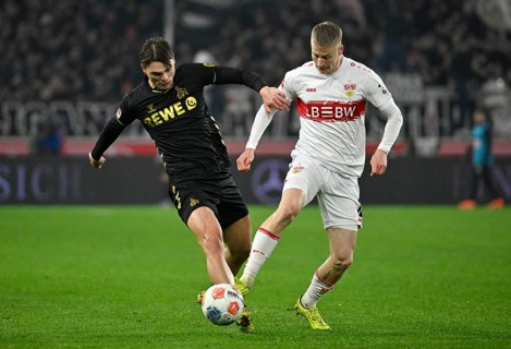 Duel, action Chris Führich VfB Stuttgart (10) against Joel Schmied 1. FC Köln KOE (02) Soccer