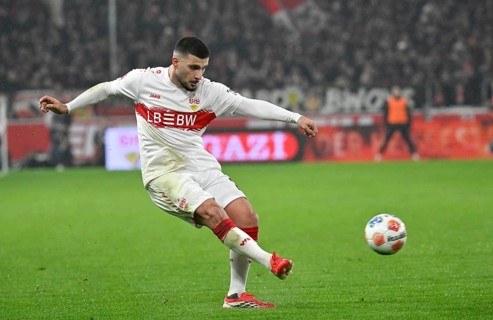 Goal kick Action Goal chance Deniz Undav VfB Stuttgart (26) Soccer Bundesliga, MHPArena, MHP Arena