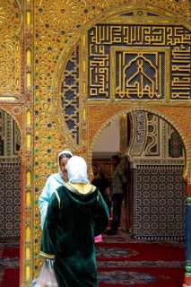 Alley in the old town, Souk, Fez El Bali, Medina, UNESCO World Heritage Site, Fez, Morocco