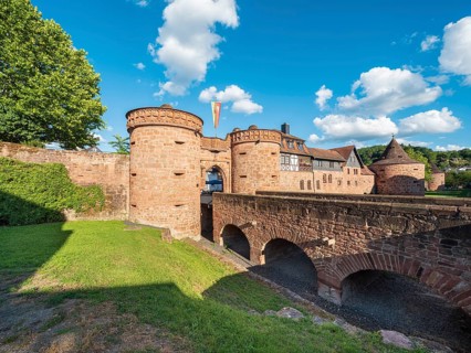 Jerusalem Gate and City Wall in the historic old town of Büdingen, Hesse, Germany