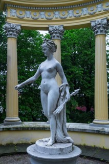 Diana sculpture in Lan´cut Castle Park, 17th century, Lan´cut, formerly Landshut, Poland