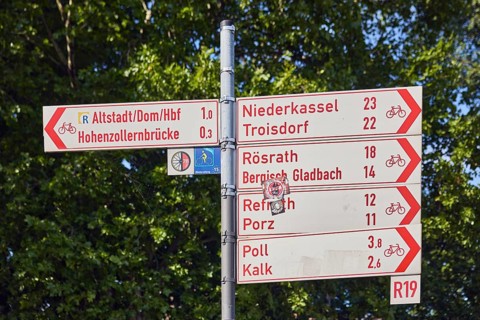 Guide to Altstadt - Dom - Hbf, Hohenzollernbrücke, Niederkassel - Troisdorf, Rösrath - Bergisch
