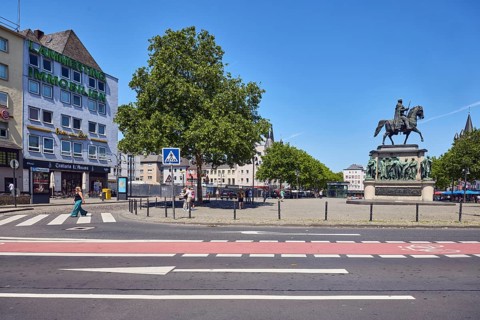 Memorial of Frederick William III of Prussia, equestrian statue, general architecture, residential