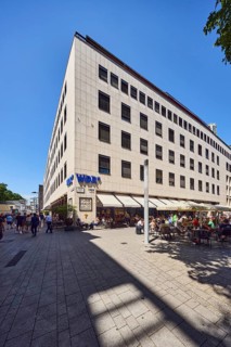 Funkhaus Wallrafplatz, WDR, architect Peter Friedrich Schneider, travertine building material,