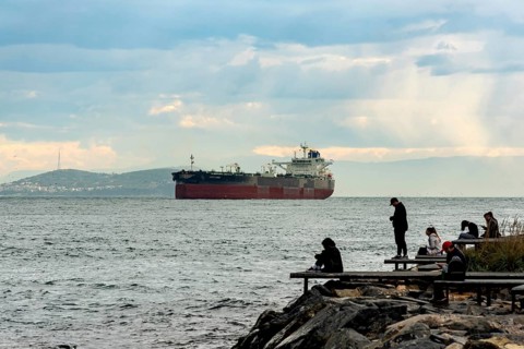 Istanbul, Turkey. November 22nd 2023 The Kriti King, a crude oil tanker entering the Bosphorus