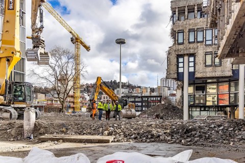 Demolition work at Swabenzentrum Stuttgart. The building is partially demolished. The property,