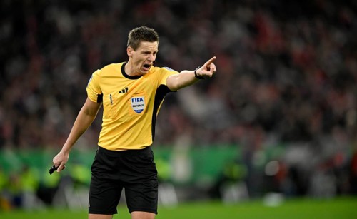 Referee Daniel Siebert gesture gesture soccer Bundesliga, DFB-Pokal, Allianz Arena, Munich, Bayern,