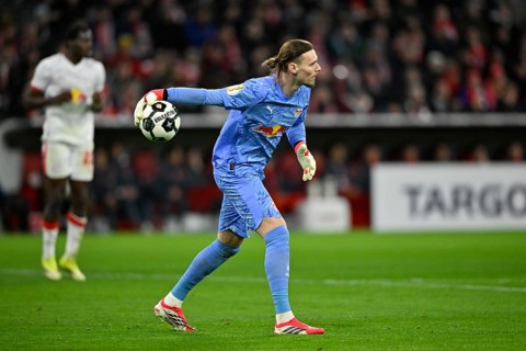 Goalkeeper Maarten Vandevoordt RasenBallsport RB Leipzig RBL (26) Action on the ball Soccer